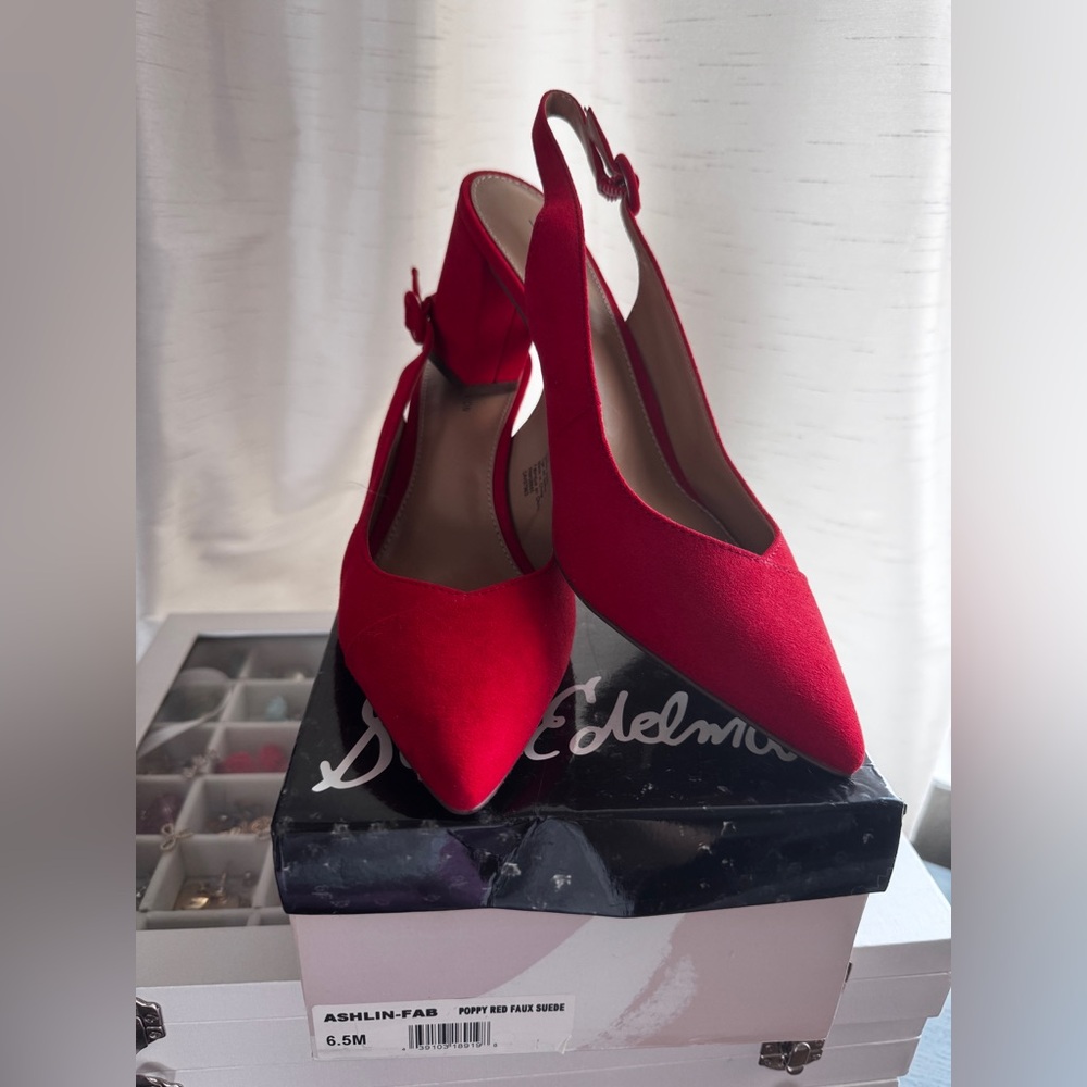 Women's Red Slingback Pointed-Toe Heels